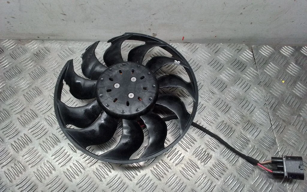 Electric radiator cooling fan 98162403500 – Porsche Cayman 981 (2012-2016)