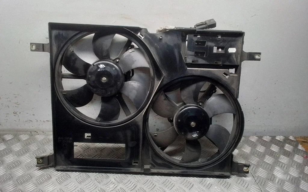 Elektriline radiaatori jahutusventilaator 8240327
