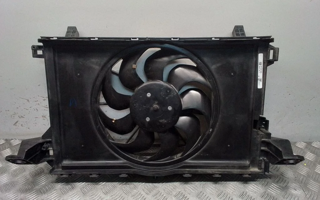Wentylator chłodnicy elektryczny – Tesla Model Y (2020-)