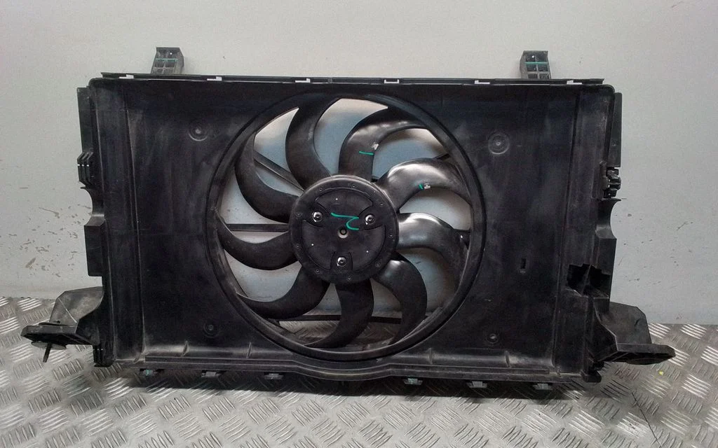 Wentylator chłodnicy elektryczny – Tesla Model 3 (2017-)