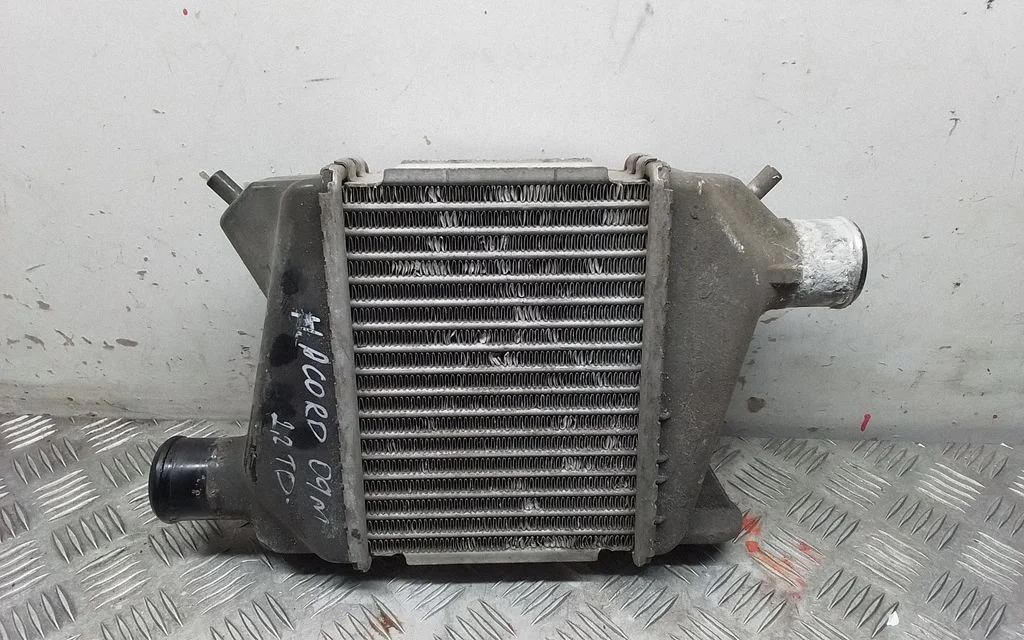 Vahejahuti radiaator – Honda Accord (2008-2016)