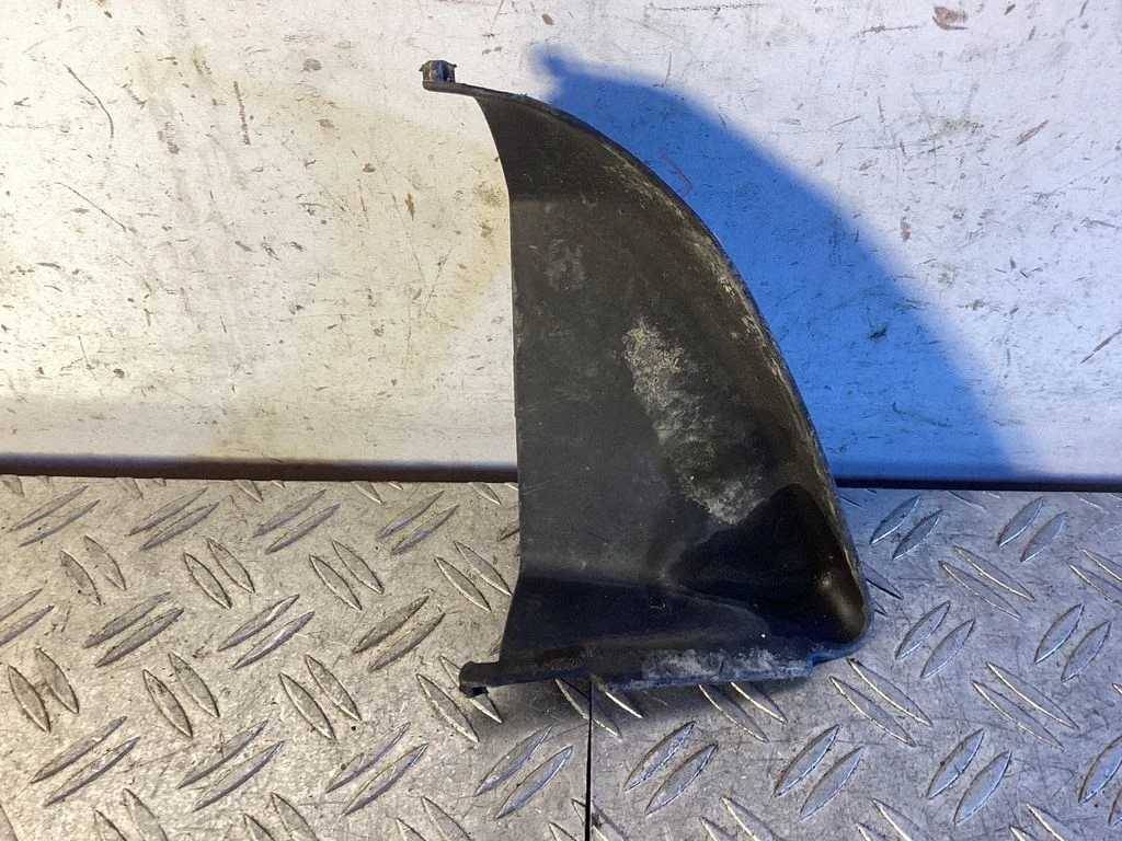 Intercooler air guide/duct channel A0510366900
