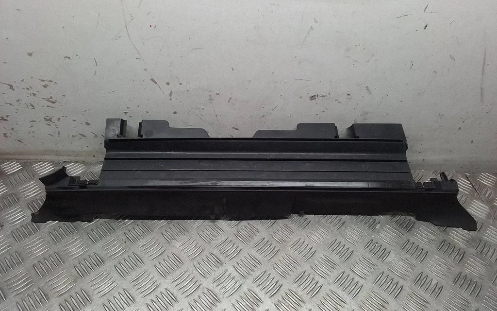 Intercooler air guide/duct channel A2135050130