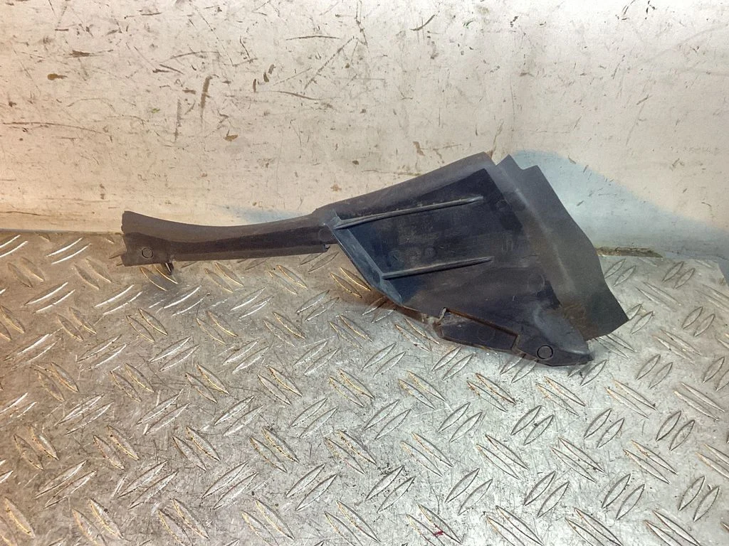 Intercooler air guide/duct channel A1645002016