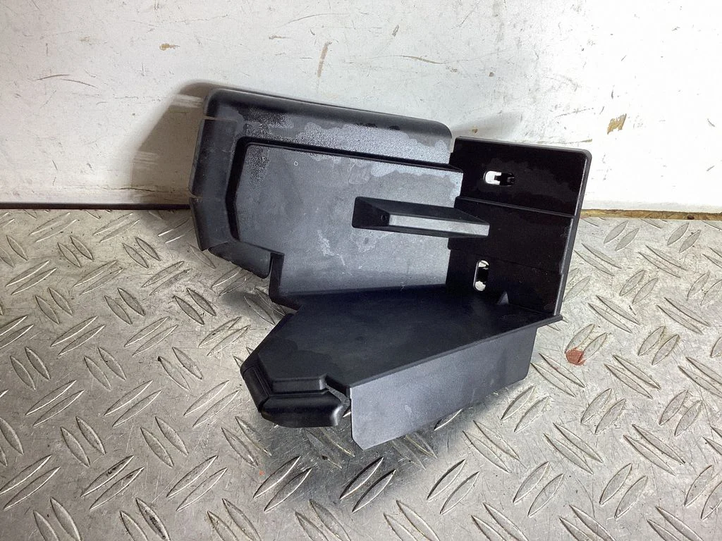 Intercooler air guide/duct channel – Lexus NX (2021-)