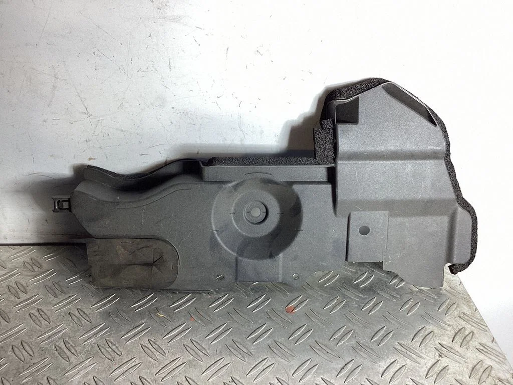Intercooler air guide/duct channel – Lexus GS 250 350 300H 450H (2013-)