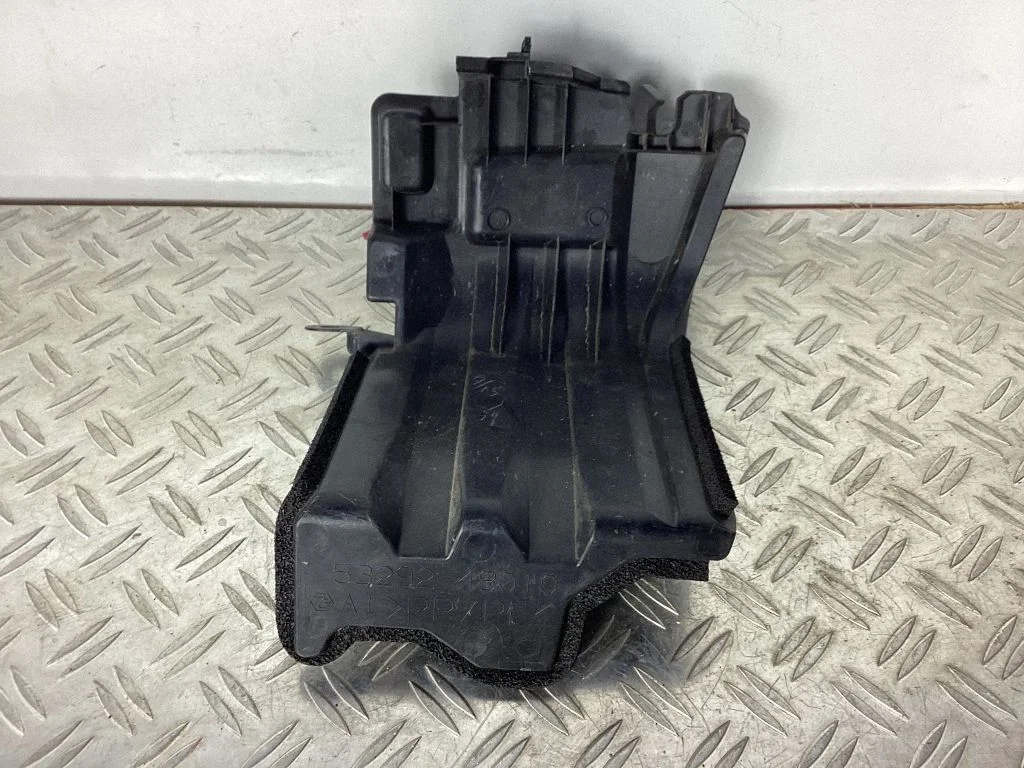 Intercooler air guide/duct channel – Lexus RX 450H (2016-)