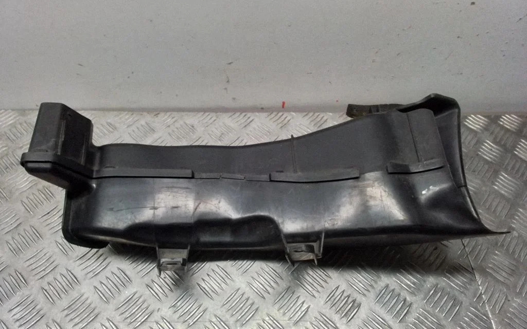 Intercooler air guide/duct channel – Lexus GS 250 350 300H 450H (2013-)