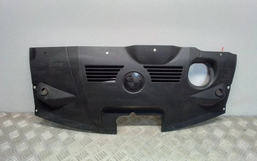 Engine cover (trim) – BMW Z4 E85 E86 (2002-2008)