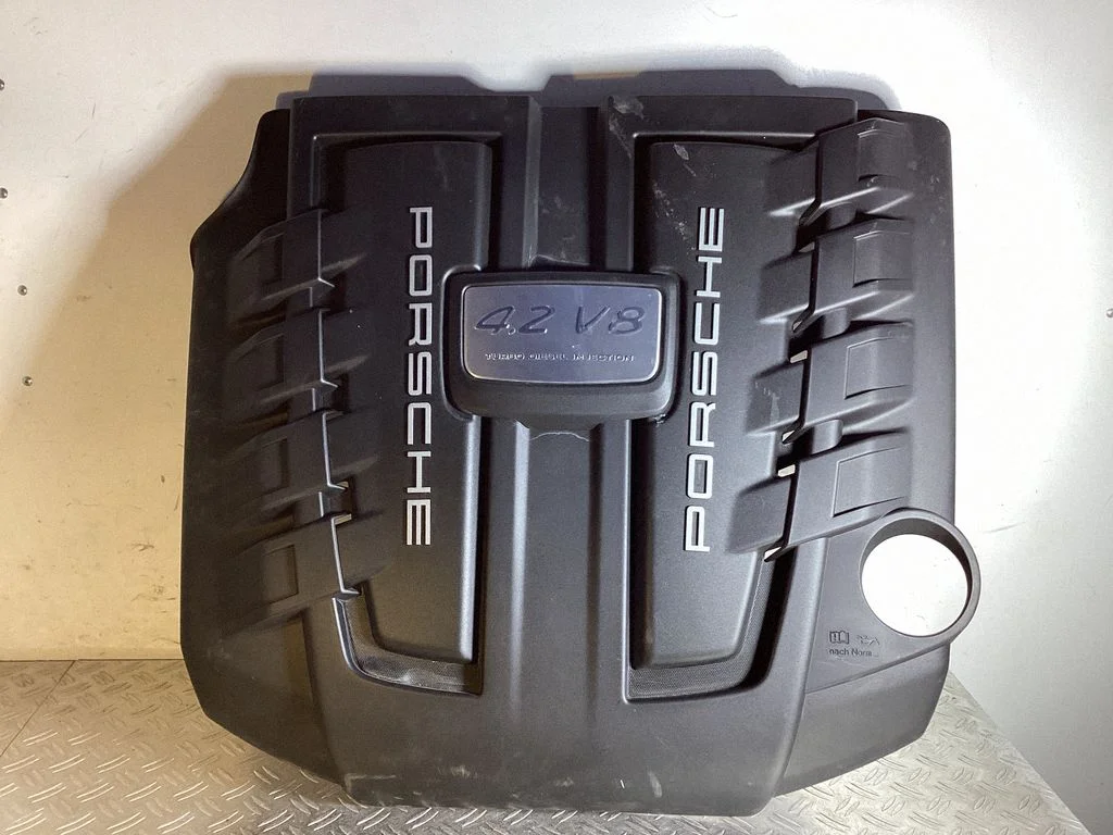 Engine cover (trim) – Porsche Cayenne (92A) (2010-2017)