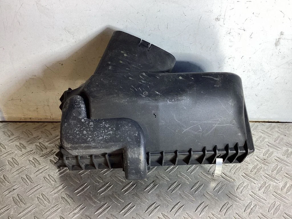 Air filter box – BMW X5 F15 (2013-2017)