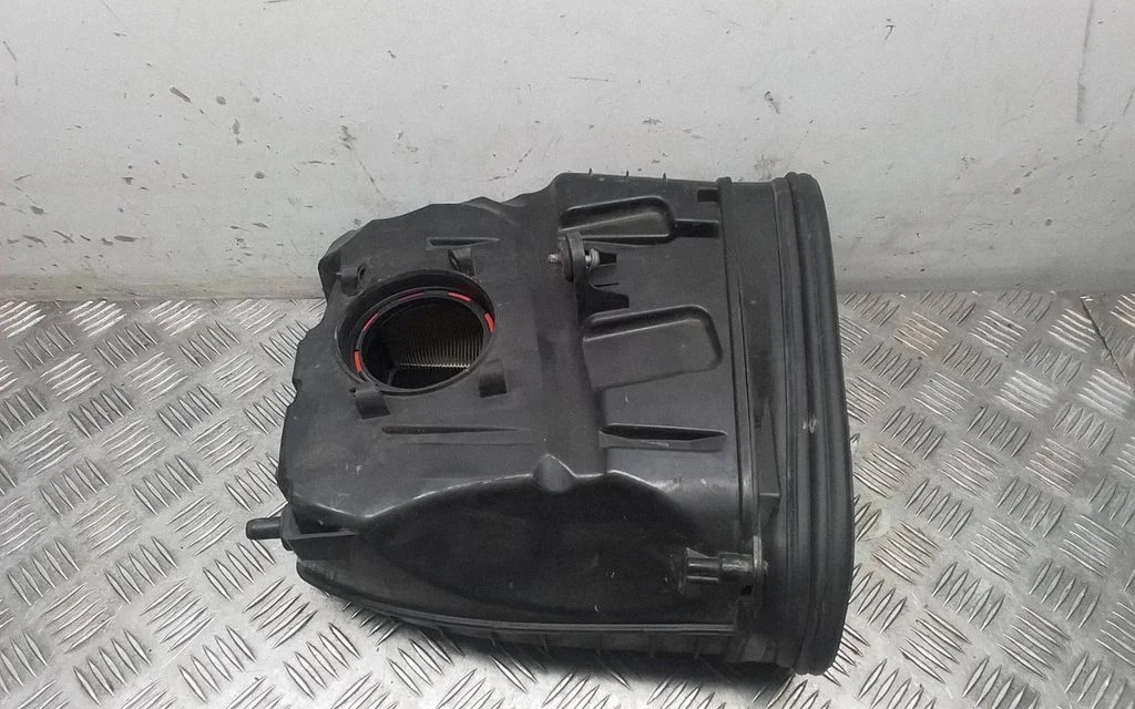 Obudowa filtra powietrza – Porsche Macan (95B) (2019-)