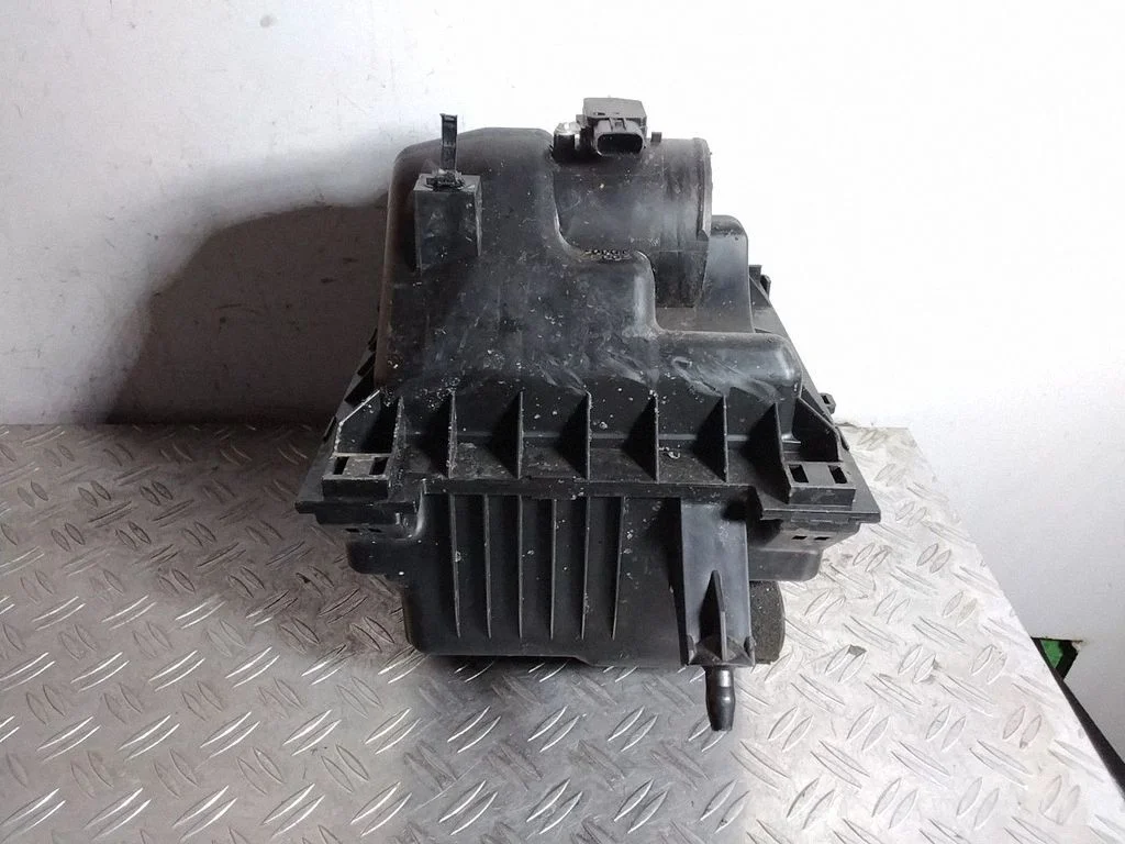 Õhufiltri korpus – Lexus RX III (2008-2015)