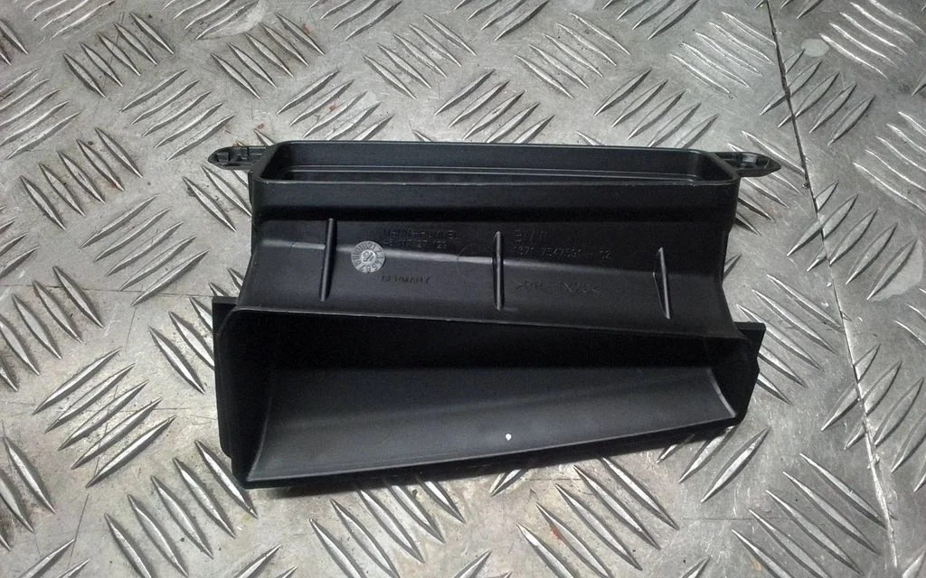 Air intake duct part 7547591