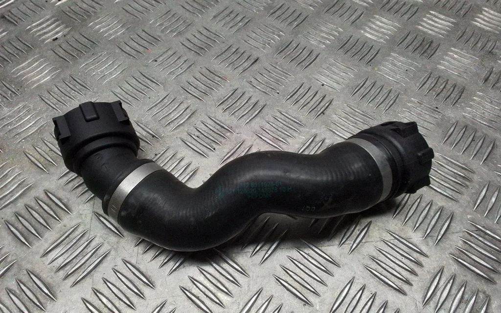 Air intake hose/pipe – BMW 6 Series F06 Gran coupe (2012-2018)