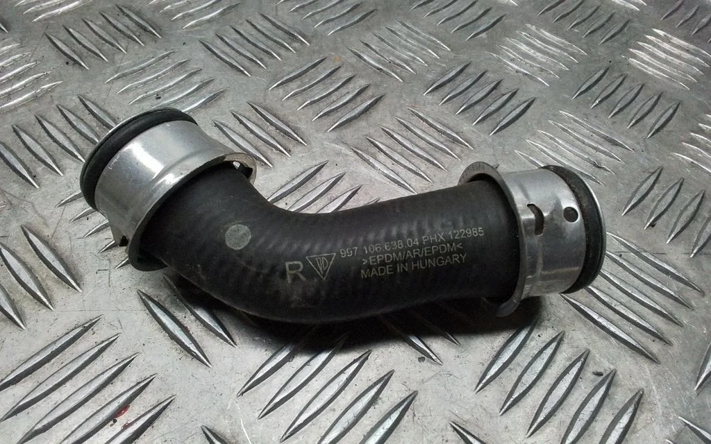Air intake hose/pipe – Porsche 911 997 (2004-2013)