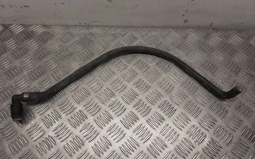 Air intake hose/pipe – BMW 5 Series E60 E61 (2004-2010)