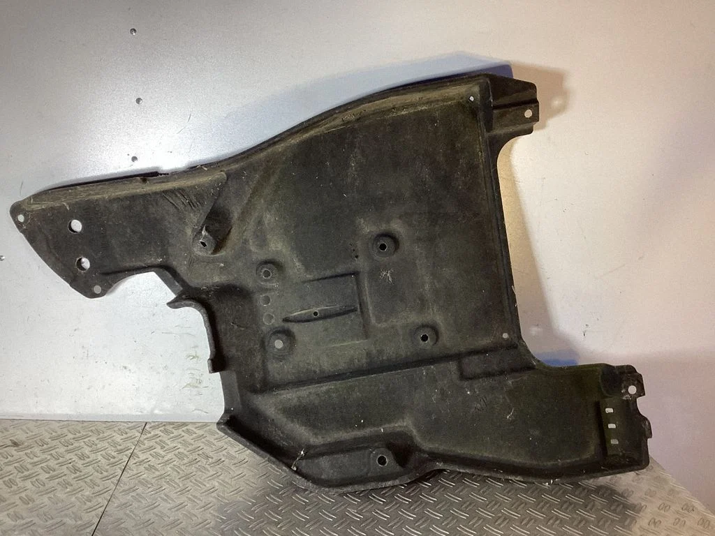 Fuel tank bottom protection – Lexus NX (2014-2021)
