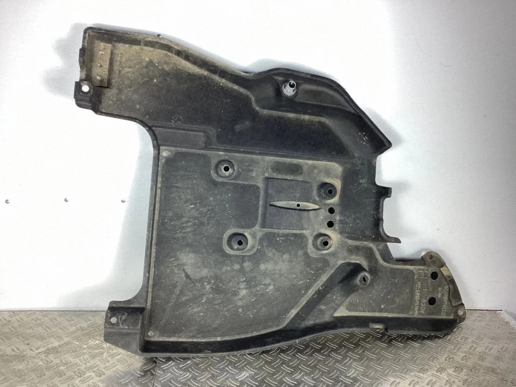 Fuel tank bottom protection – Lexus NX (2014-2021)