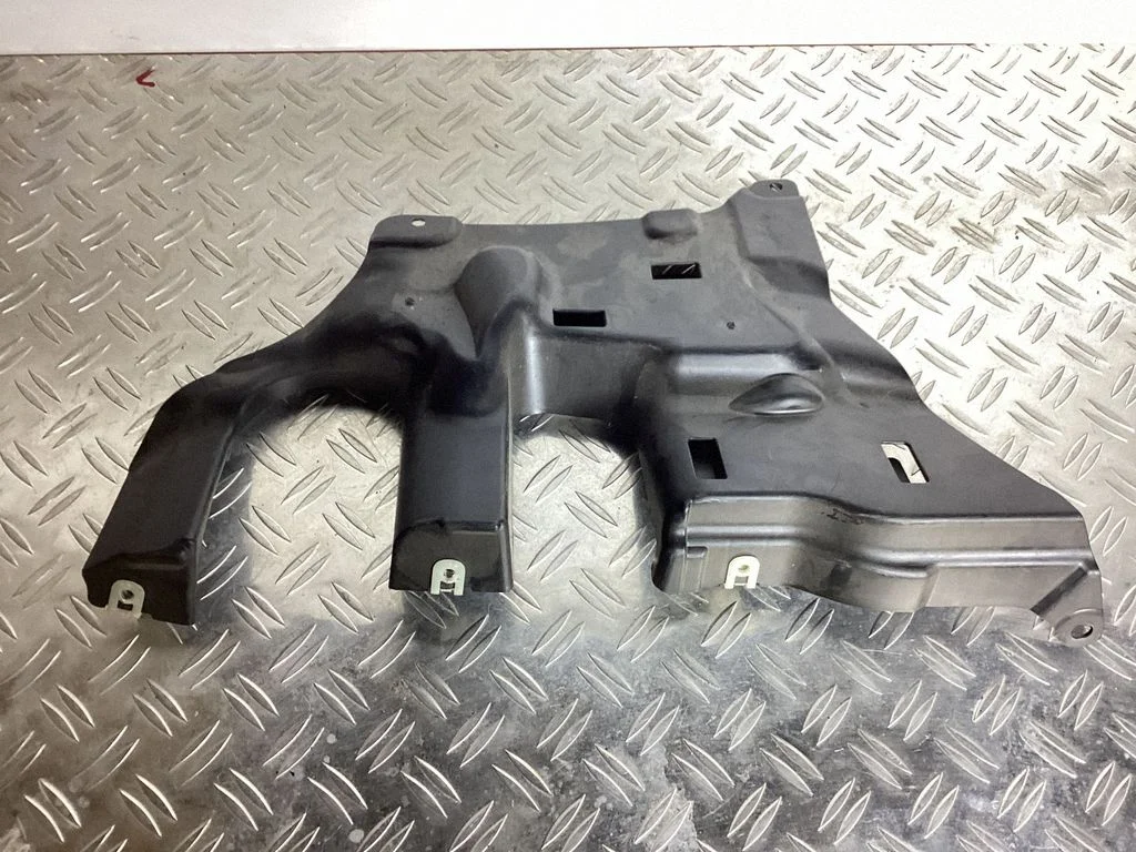 Fuel tank bottom protection – BMW 5 Series G30 G31 G38 (2016-)