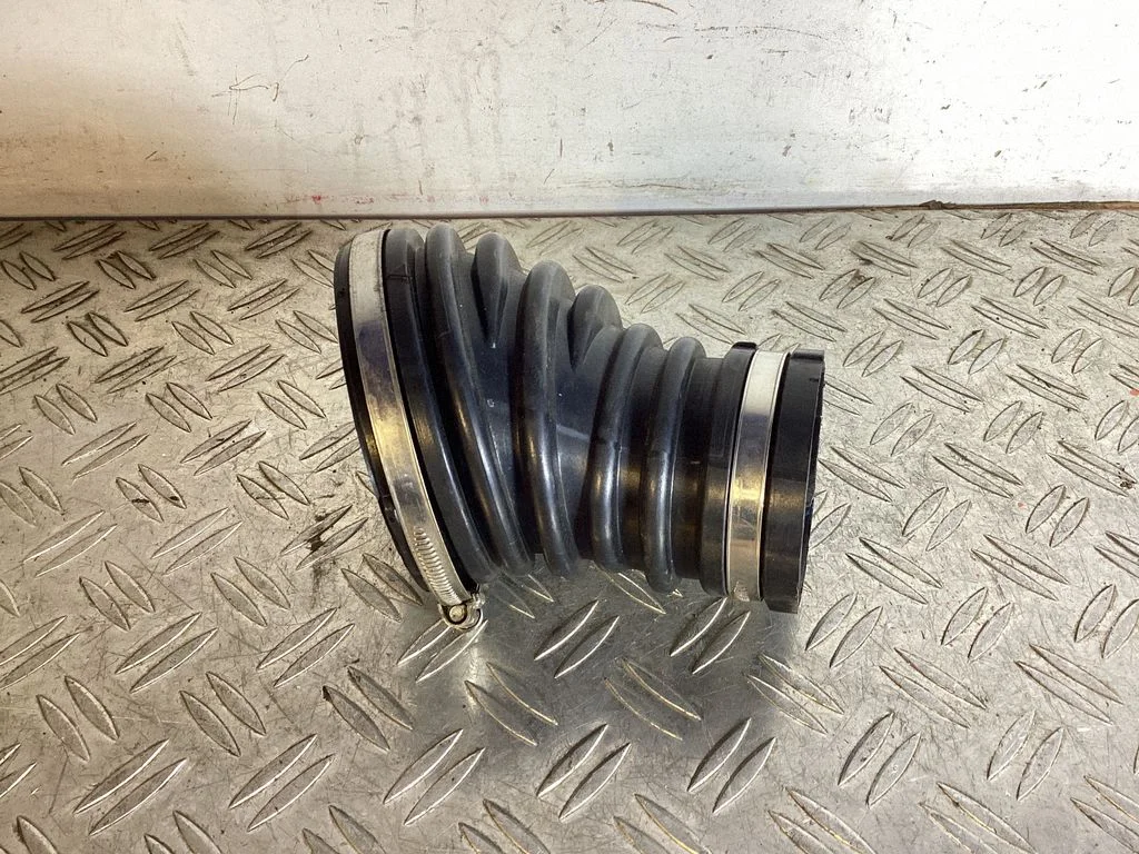 Air intake hose/pipe – Porsche Macan (95B) (2019-)