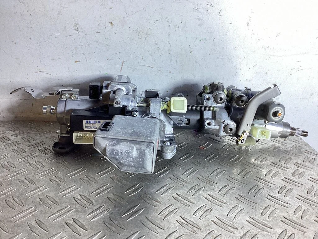 Steering wheel axle – Lexus GS 250 350 300H 450H (2013-)