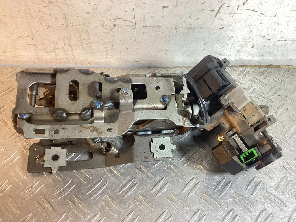 Steering wheel axle – Honda CR-V (2007-2012)
