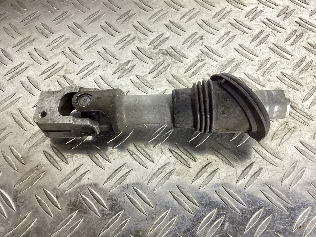 Steering column universal joint – Porsche 911 991 (2011-2019)
