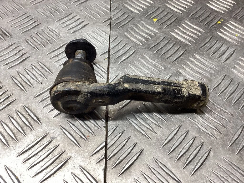 Steering tie rod end – KIA Niro (2016-2022)