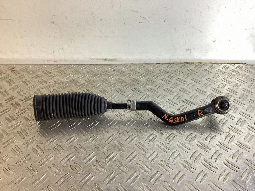 Steering tie rod end – Nissan Qashqai (2014-2016)