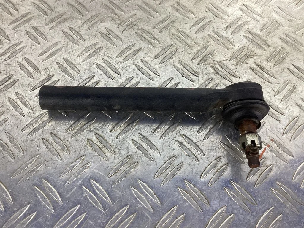Steering tie rod end – Lexus RX 450H (2016-)