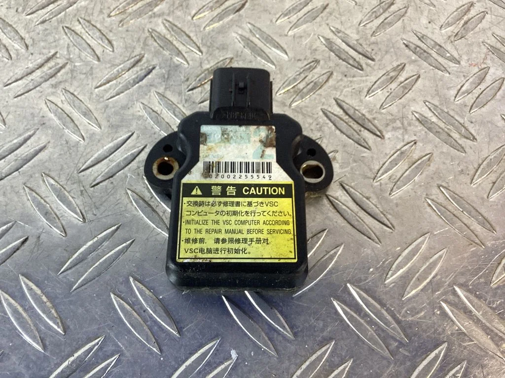 Acceleration sensor – Lexus RC (2014-)