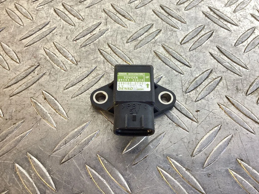 Acceleration sensor – Lexus RX 450H (2016-)