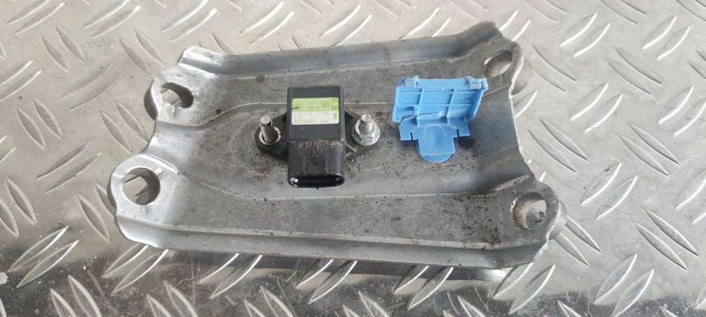 Acceleration sensor – Lexus RX 450H (2016-)