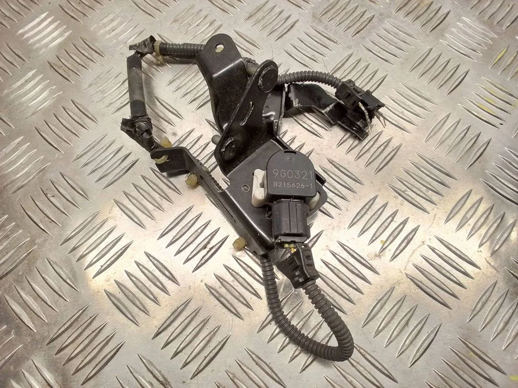 Headlight/headlamp level sensor – Honda HR-V (2015-2020)