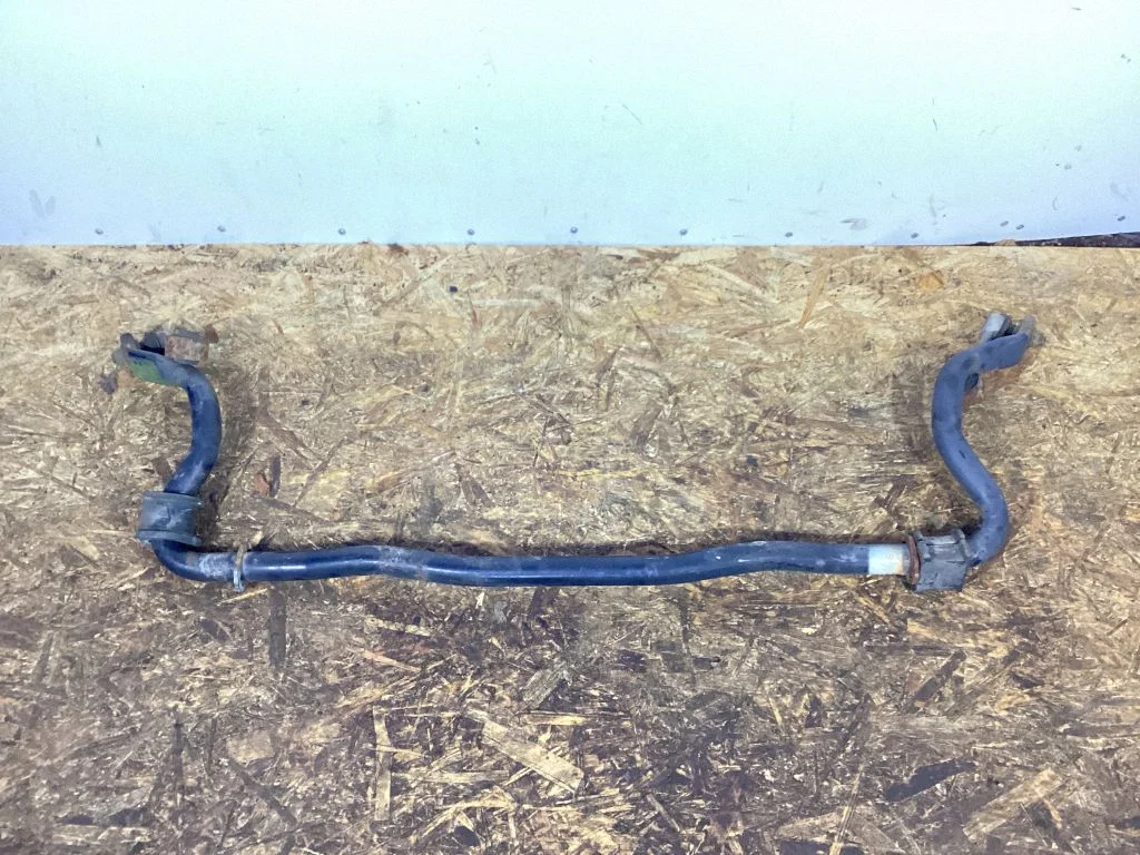Eesmine stabilisaator (kaldevarras) – Lexus LX III URJ200 (2007-2021)