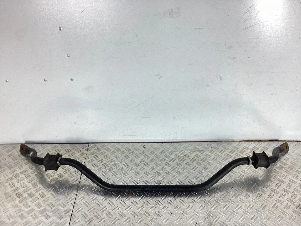 Eesmine stabilisaator (kaldevarras) – Lexus GS 250 350 300H 450H (2013-)