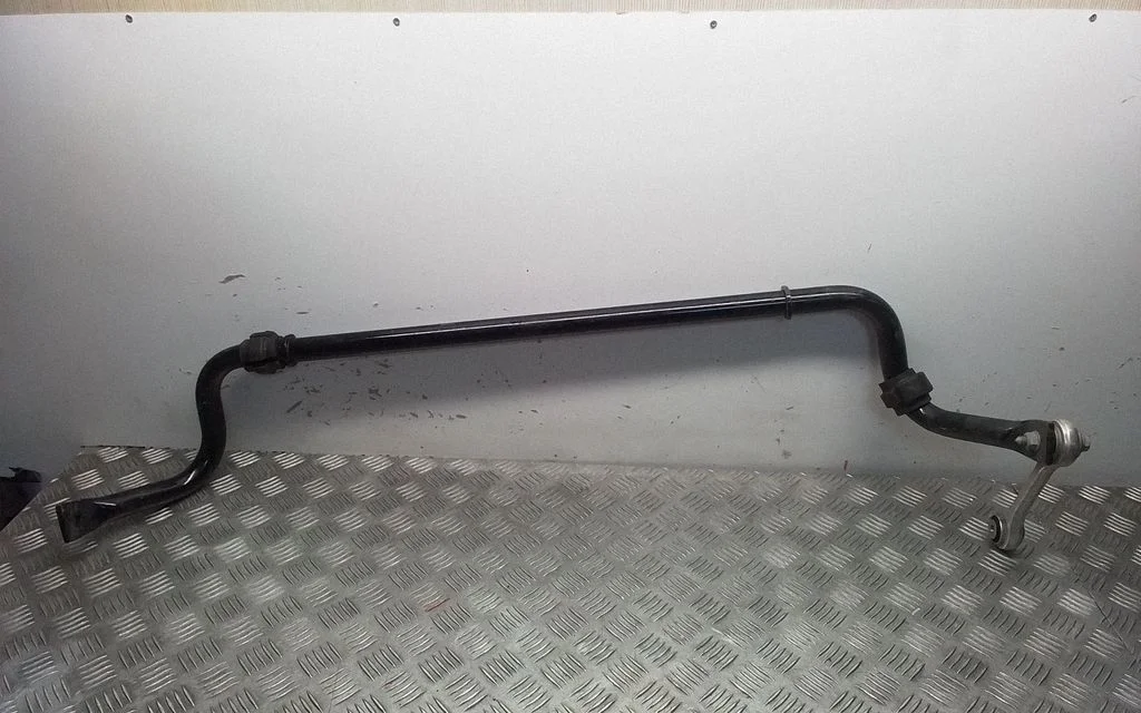 Eesmine stabilisaator (kaldevarras) – Porsche Macan (95B) (2019-)