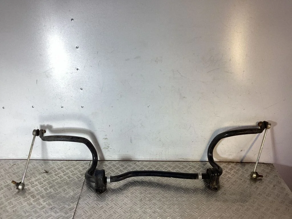 Front anti-roll bar/sway bar – Lexus RX 450H (2016-)