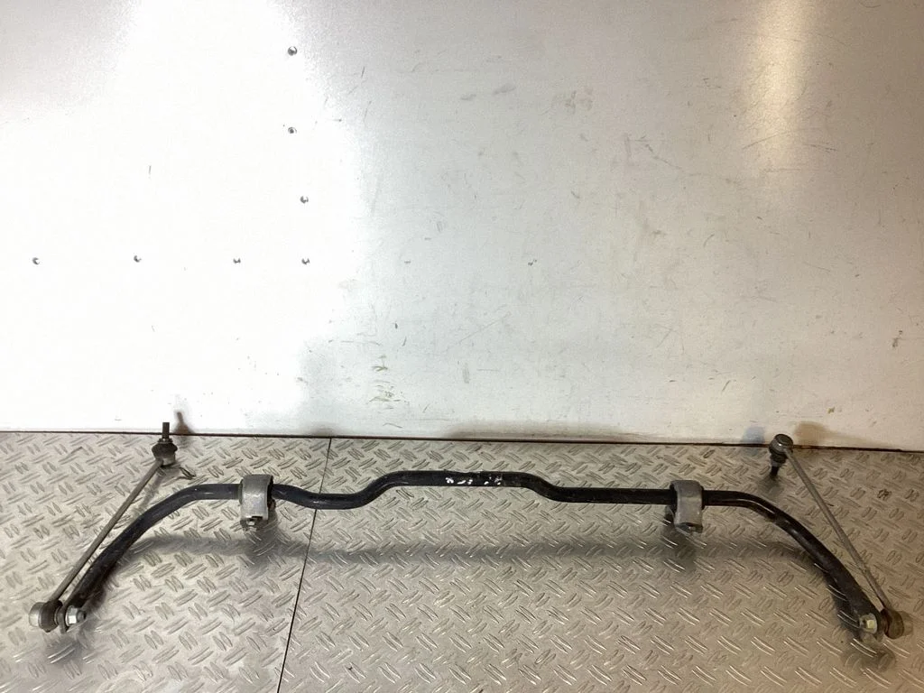 Eesmine stabilisaator (kaldevarras) – Volkswagen Caddy (2004-2010)