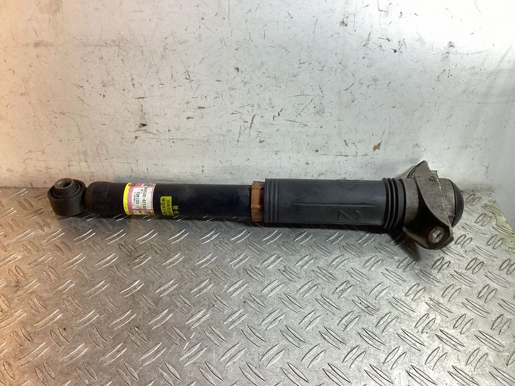 Rear shock absorber/damper – Toyota RAV 4 (XA50) (2018-)