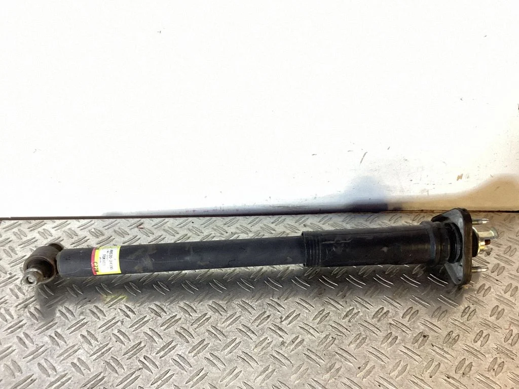 Rear shock absorber/damper – Lexus RC (2014-)