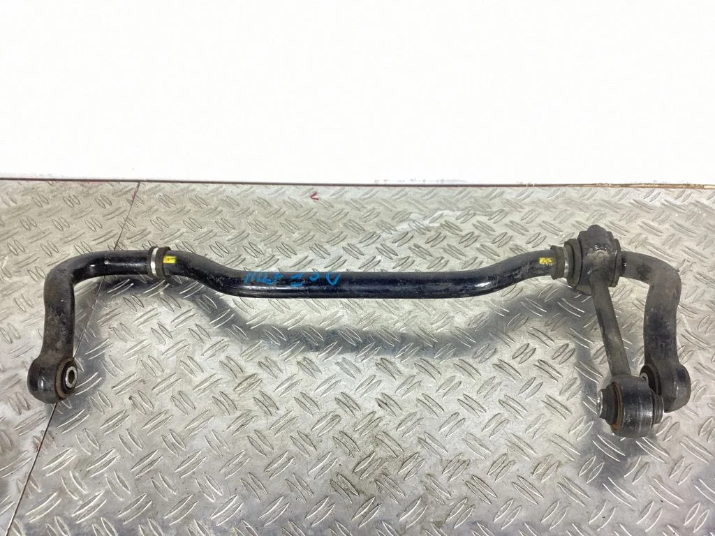 Tagumine stabilisaator – Toyota Land Cruiser (J150) (2009-)