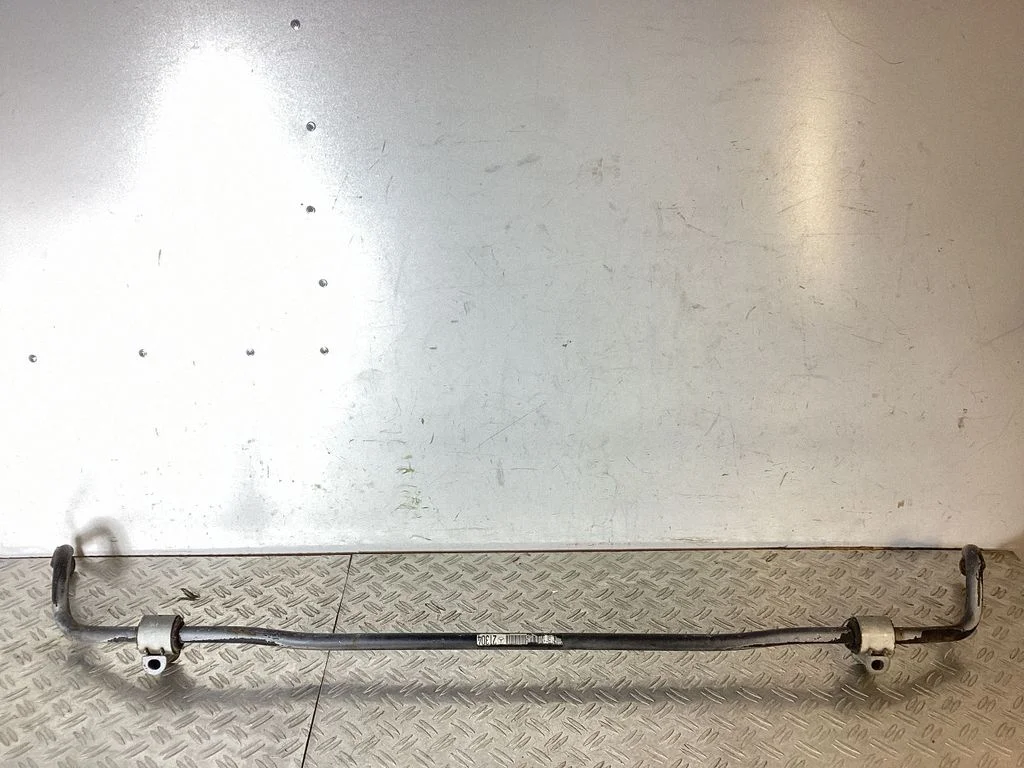 Tagumine stabilisaator – Mercedes-Benz EQC (2019-)