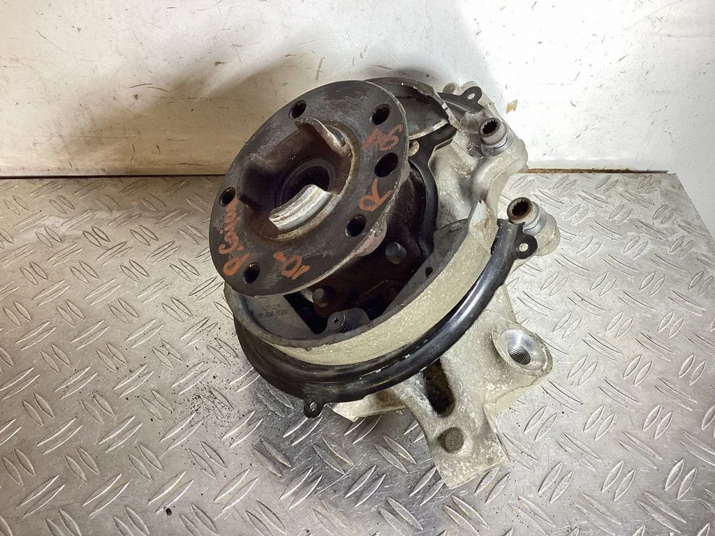 Rear wheel hub – Porsche Cayenne (92A) (2010-2017)