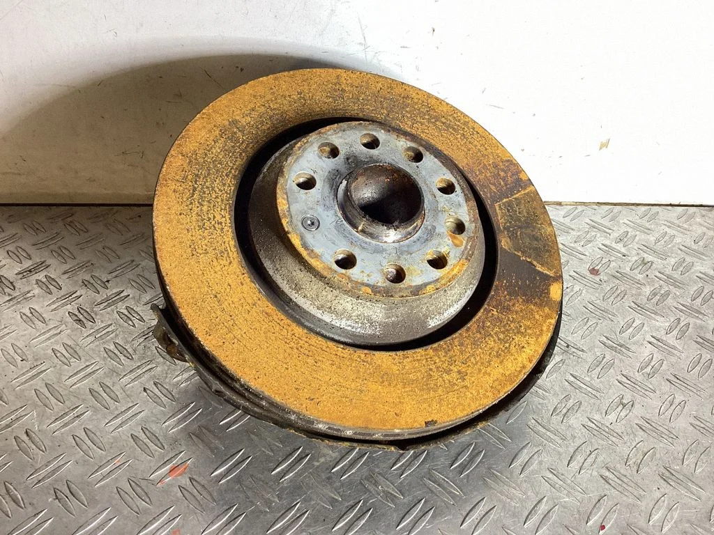 Rear wheel hub – Volkswagen Tiguan Allspace (2017-)