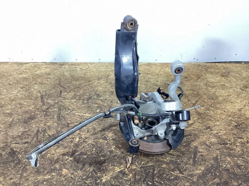 Rear wheel hub – Lexus GS 250 350 300H 450H (2013-)