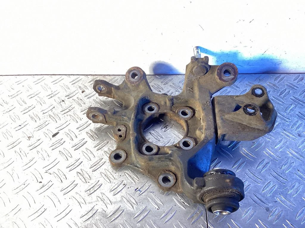 Rear wheel hub – Lexus RX 450H (2016-)