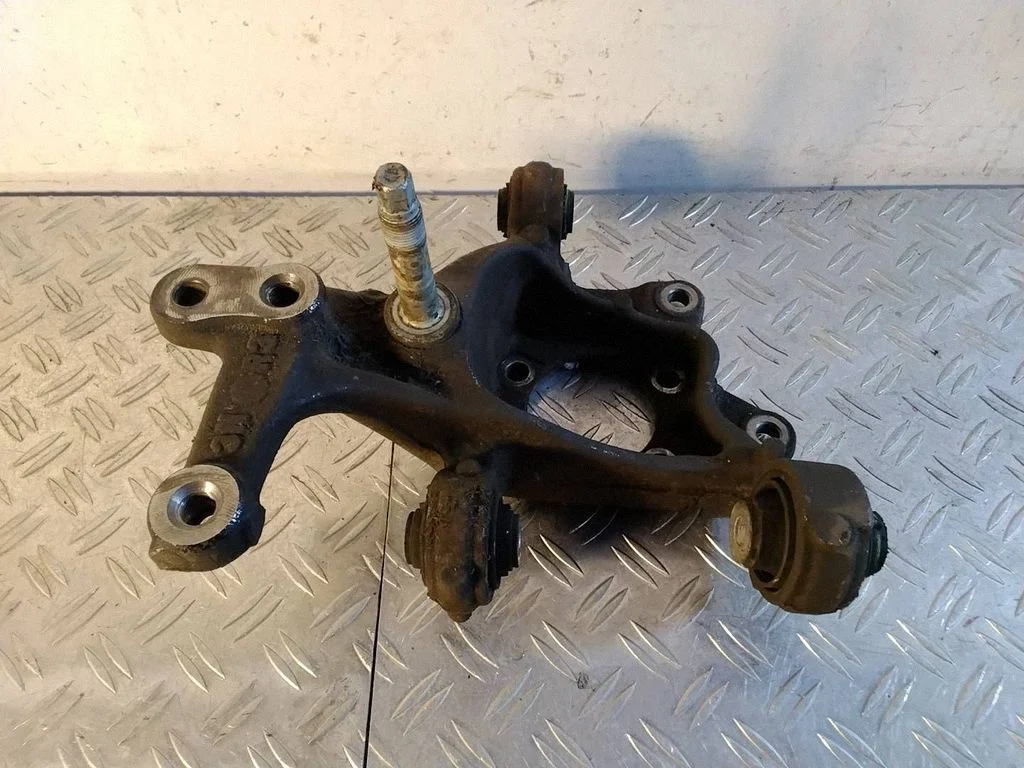 Rear wheel hub – Toyota RAV 4 (XA50) (2018-)