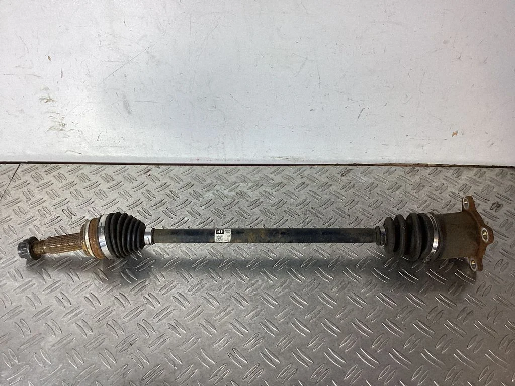 Rear driveshaft – Lexus NX (2014-2021)